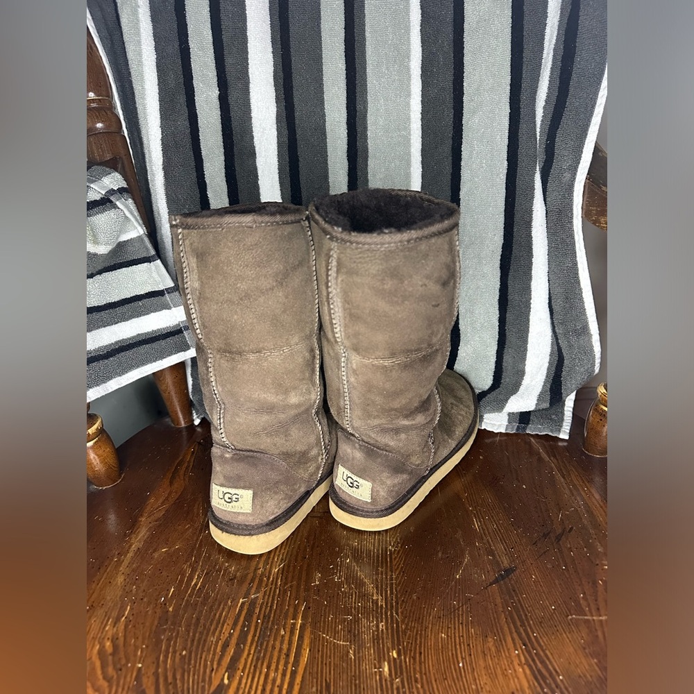 Women's UGG Classic Tall Boots Brown 5815 Size W5 Fold Over